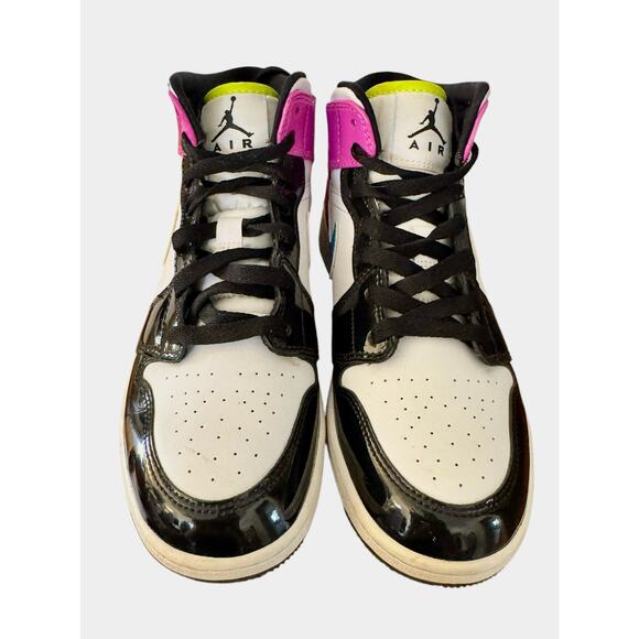 Nike Air Jordan 1 Mid Top SE Cyber Active Fuchsia 2020 5.5Y / womens 7 Athletic - Picture 4 of 14